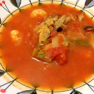 『サフラン』香る魚介のトマトスープ